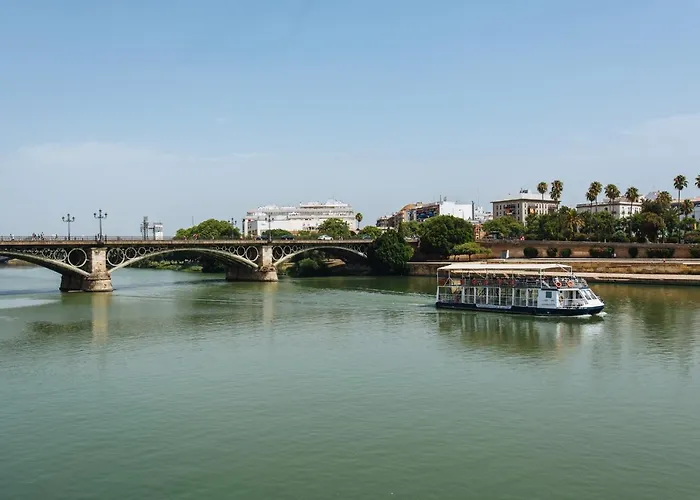 Suites Triana Sevilla Apartments